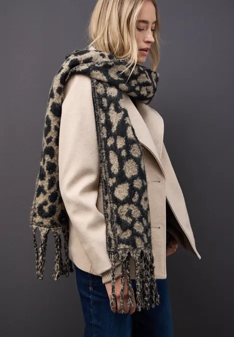 Kuscheliger Leo Schal sanded beige