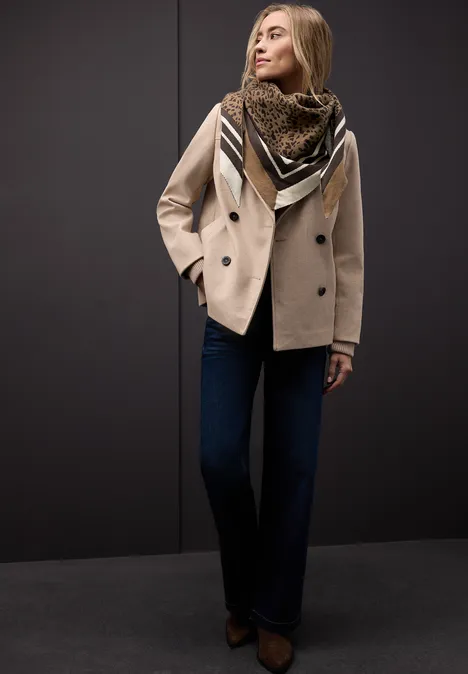 Dreieckstuch mit Leo-Muster Cinnamon Brown Dreieckstuch mit Leo-Muster Cinnamon Brown