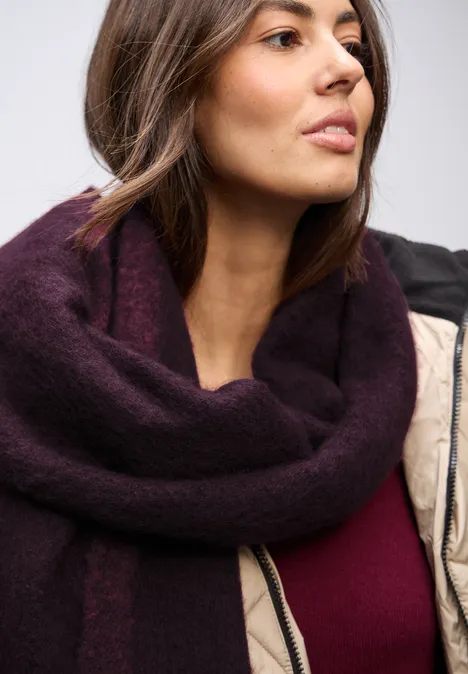 Kuscheliger Schal noble red