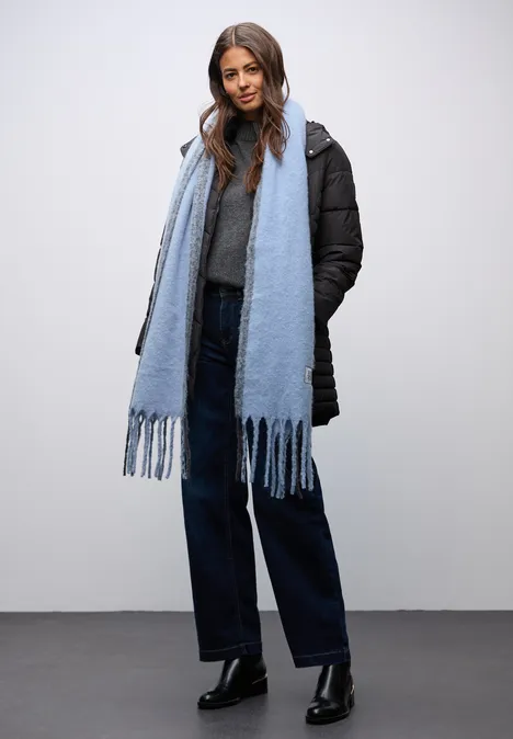 Kuscheliger Schal frosted blue
