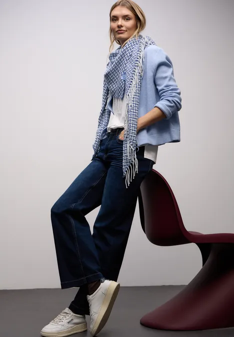 Gedessineerde driehoekige sjaal null