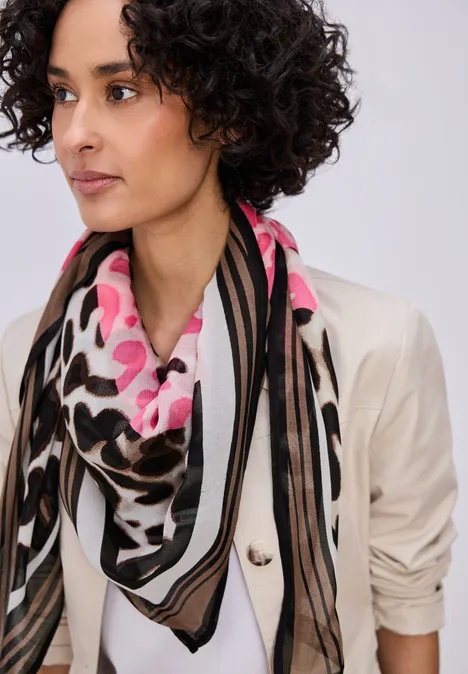 Tkanina Leo blossom pink