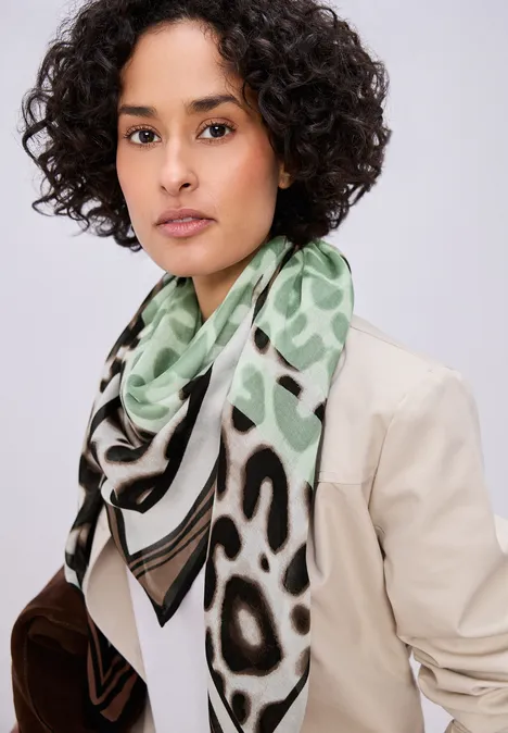 Tkanina Leo Bright Pistachio