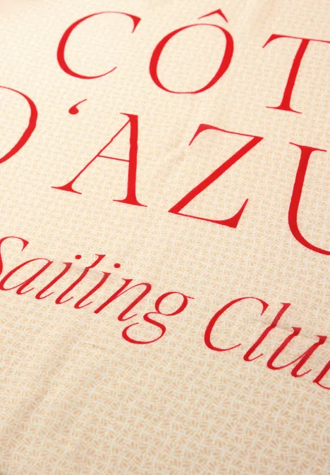 Tuch aus Modal mit Wording salsa red