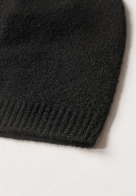 Feinstrick Beanie in Unifarbe Black Feinstrick Beanie in Unifarbe Black