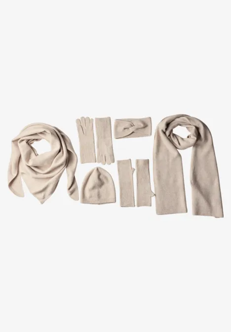 Feinstrick Beanie in Unifarbe Soft Sand Mel. Feinstrick Beanie in Unifarbe Soft Sand Mel.