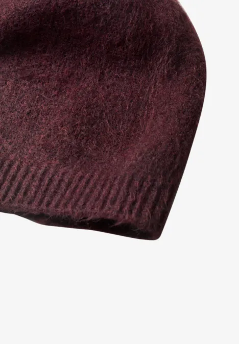 Feinstrick Beanie in Unifarbe rustic rouge mel.
