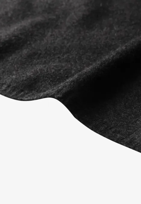 Fijngebreide driehoekige sjaal in effen kleur anthracite melange Fijngebreide driehoekige sjaal in effen kleur anthracite melange
