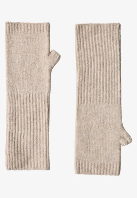 Fijngebreide armwarmers in effen kleur Soft Sand Mel.