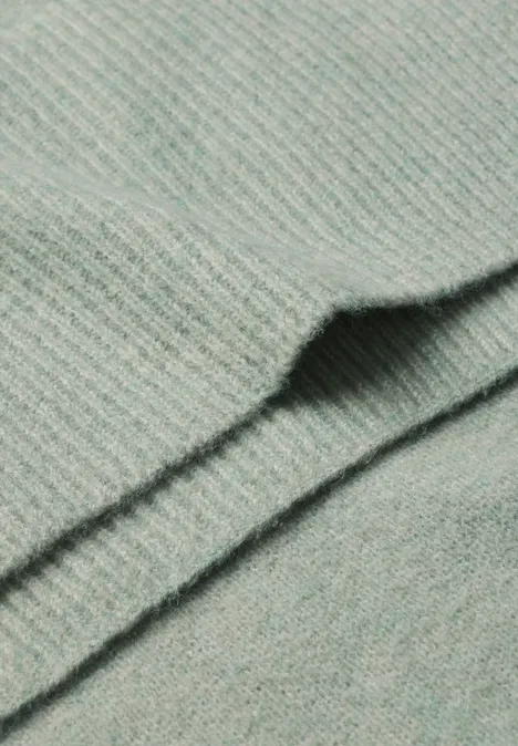 Longue écharpe en maille fine unie eucalyptus green mel.