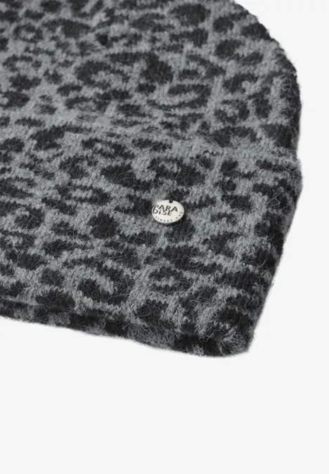 Bonnet jacquard à motif léopard Black