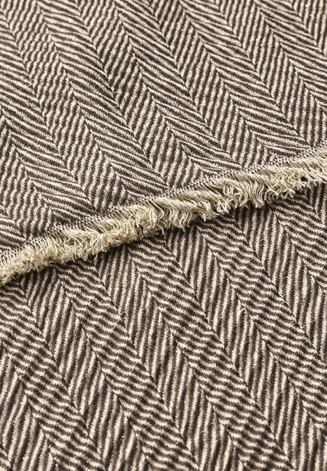 Geplooide sjaal met visgraatpatroon bark brown