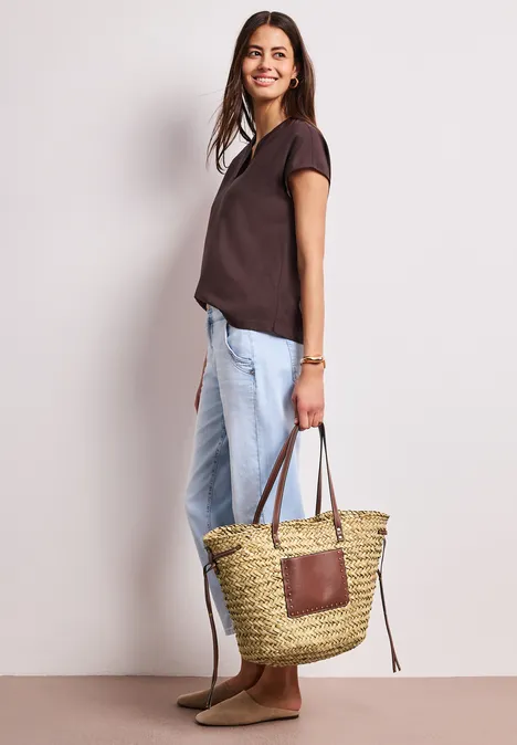 Tasche in geflochtener Korb-Optik soft sand