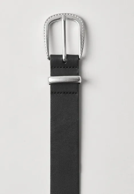 Basic riem met gesp Black Basic riem met gesp Black