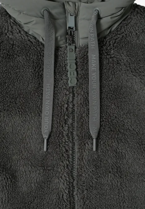 Kuscheliger Teddy-Mantel pastel olive Kuscheliger Teddy-Mantel pastel olive