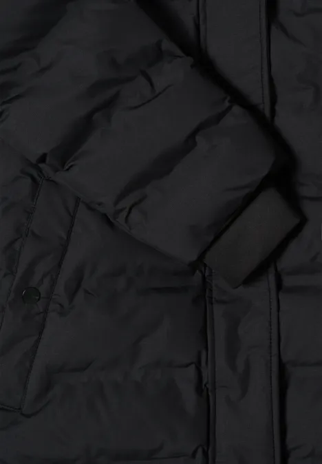 Mantel mit verklebten Nähten Black