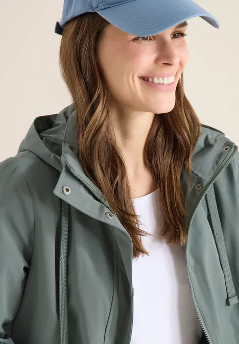 Jas met lang geheugen kelp green