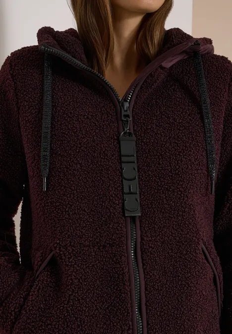 Strukturmix Teddy-Mantel mit Kapuze berry red Bordeauxroter Teddy-Fleece-Hoodie mit großem schwarzem Reißverschluss und Kordeln