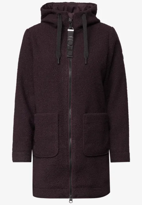 Jas met een ruwe wollook berry red Lang teddyfleece jas met capuchon in donkerpaars, ritssluiting en zakken.