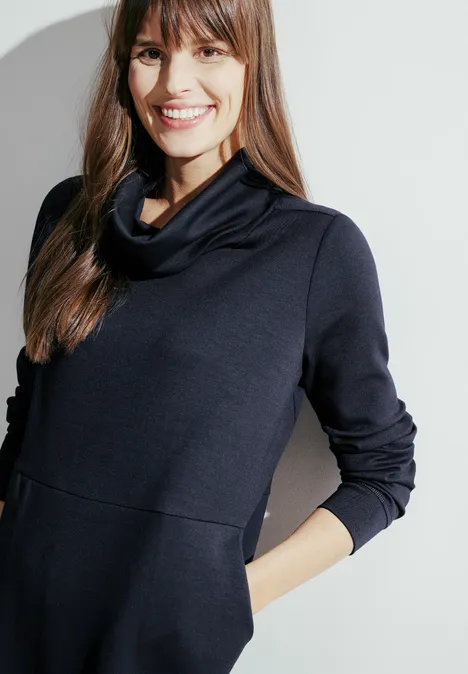 Robe molletonnée à grand col universal blue