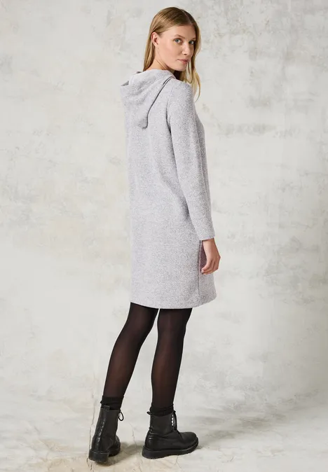 Strickkleid mit Kapuze platinum grey mel.