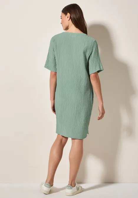 Strukturkleid matcha green