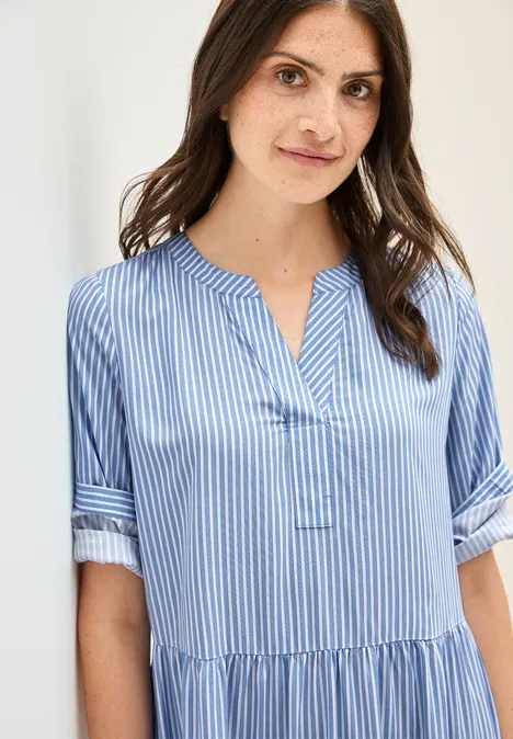 Robe rayée à volants deep pastel blue