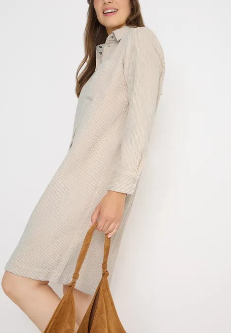 Cordkleid oat milk beige