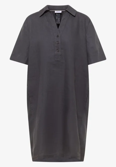Effen donkergrijze overhemdjurk met korte mouwen en rechte pasvorm.