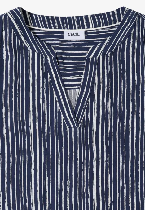 Dunkelblaue Bluse mit weißen, unregelmäßigen Streifen und V-Ausschnitt von CECIL.