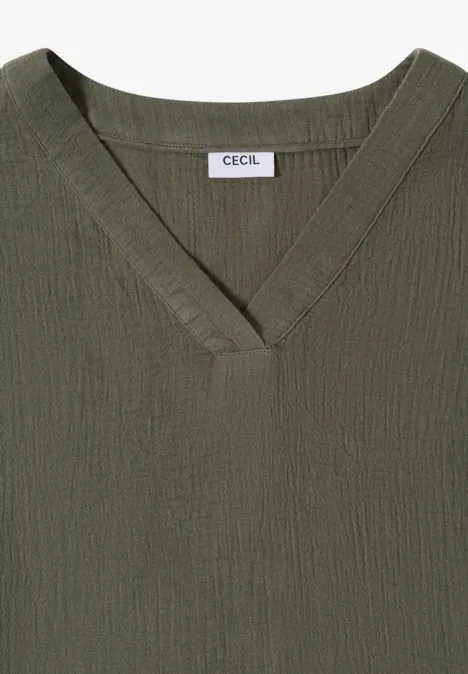 Olivgrünes Damen-T-Shirt mit V-Ausschnitt und dezenter Struktur von der Marke CECIL.