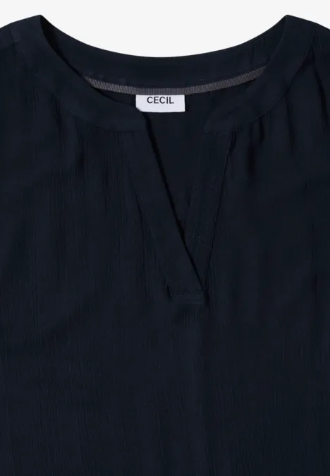 Dunkelblaue, schlichte Bluse mit V-Ausschnitt und Rundkragen von CECIL.