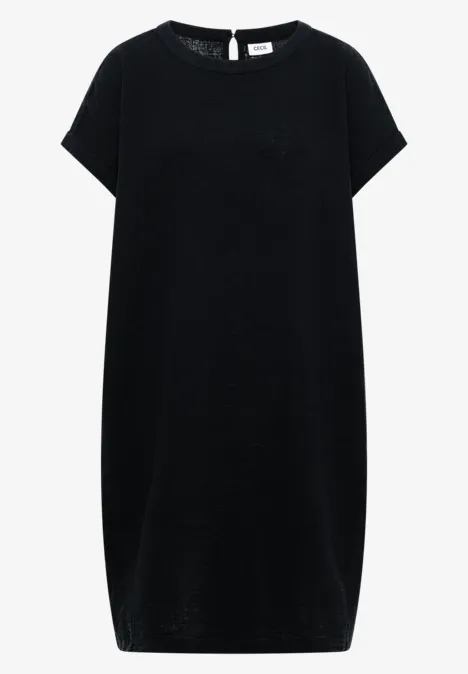 Schlichtes, schwarzes T-Shirt-Kleid mit kurzen Ärmeln und geradem, knielangem Schnitt.