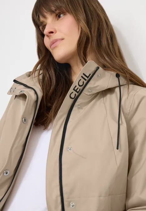 Windbreaker mit Hoodie crispy camel Windbreaker mit Hoodie crispy camel