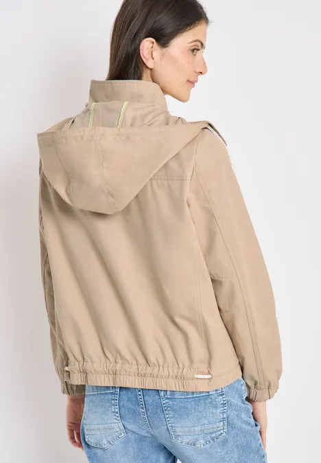 Jacke mit Kapuze und Tunnelzug crispy camel