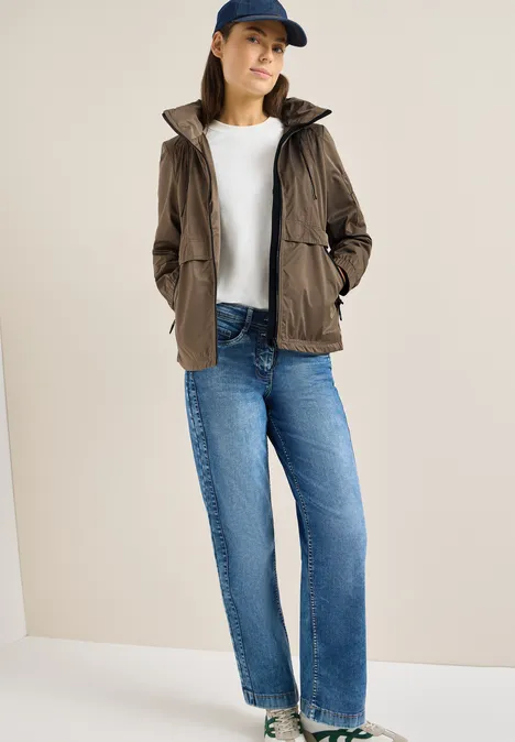 Jacke mit verstaubarer Kapuze mocha taupe