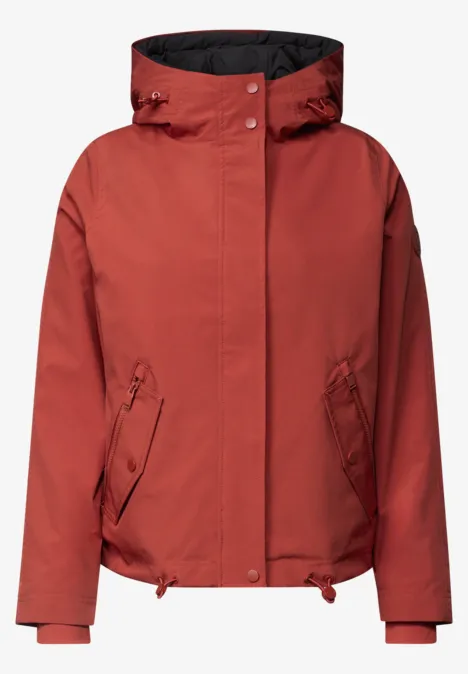 2-in-1-jas met gewatteerd vest als inzetstuk light russet red Rode outdoorjas met capuchon, zakken en verstelbare zoom.
