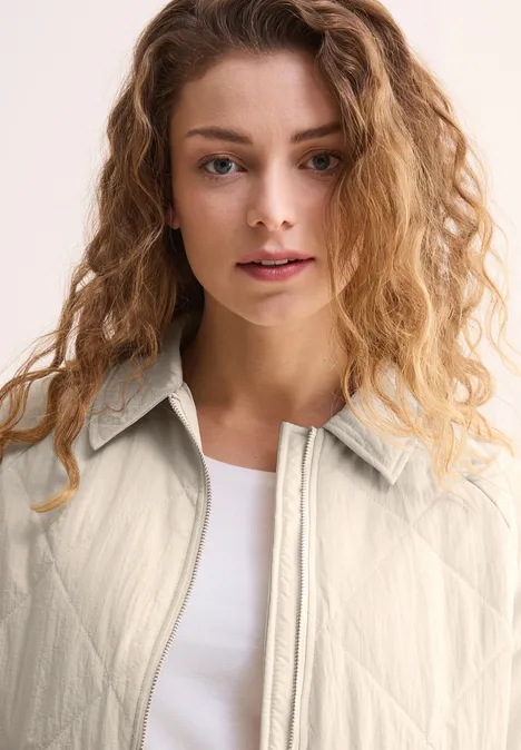 Jacke mit Steppmuster pearl beige