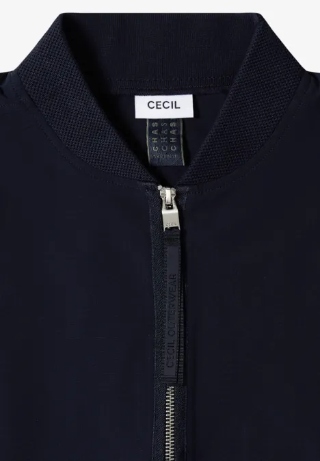 Dunkelblauer Bomberjacken-Oberteil mit silbernem Reißverschluss, geripptem Kragen und 'CECIL'-Label.