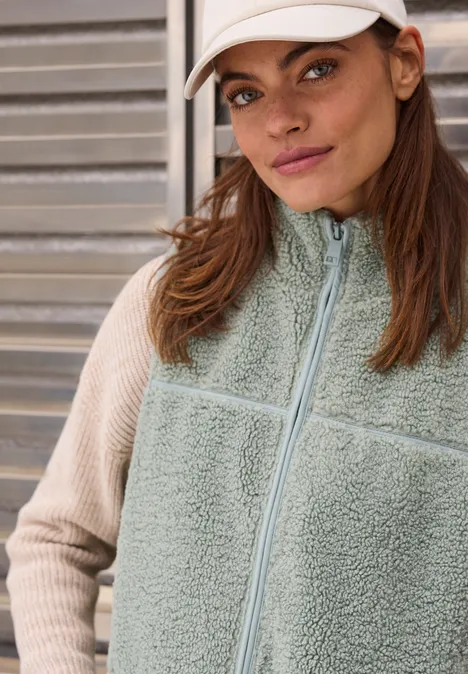 Kort teddy vest smoke salvia