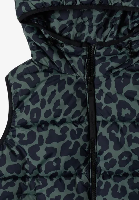 Steppweste mit Kapuze und Taschen dried olive green Ärmellose Steppweste mit Kapuze, Reißverschluss und grauem Leopardenmuster