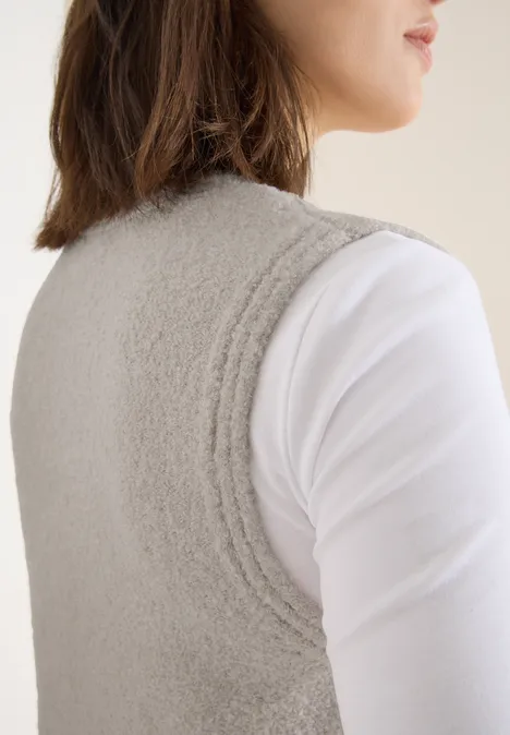 Bouclé vest light greige