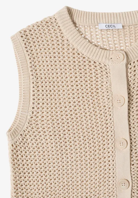 Beige, gilet sans manches en maille ajourée, boutonné et col rond.
