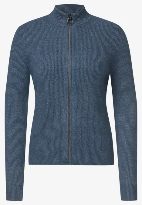 Cardigan mit Stehkragen und Zipper cotton blue melange Blauer Zip-Pullover mit Stehkragen und langen Ärmeln, feine Strickstruktur.