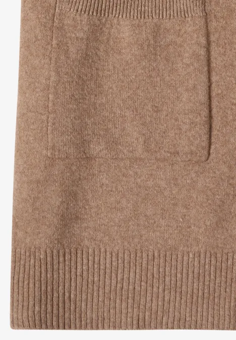 Langer Cardigan in offener Passform creamy mocha melange Braune Strickweste mit großer aufgesetzter Fronttasche.