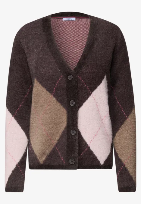 Braune Strickjacke mit Argyle-Muster in Beige und Rosa, Knopfleiste und weichem Flauschgarn.