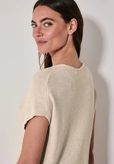 Mouwloze trui met structuur pearl beige mel. Mouwloze trui met structuur pearl beige mel.