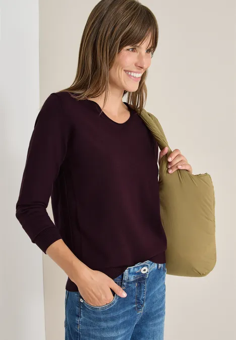 Kuscheliger Pullover eggplant red