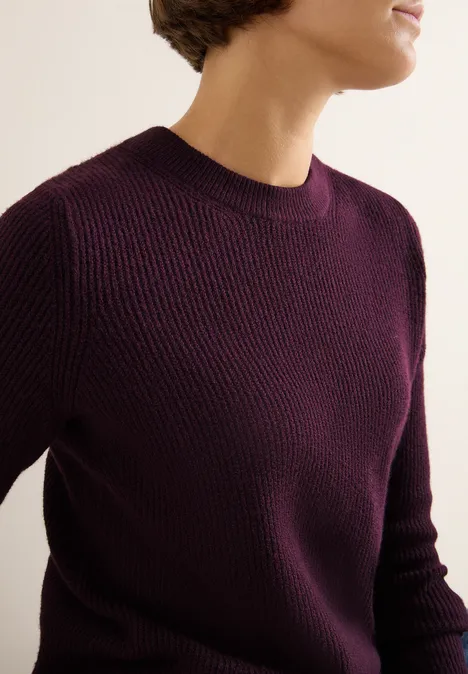 Pull-over avec détails structurés eggplant red