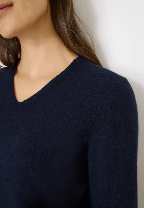 Pull douillet à col en V urban dark blue